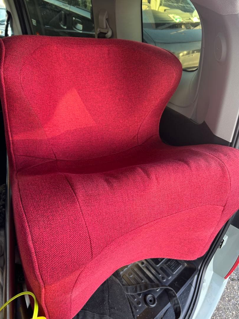 ドクターチェア　赤　姿勢矯正チェア