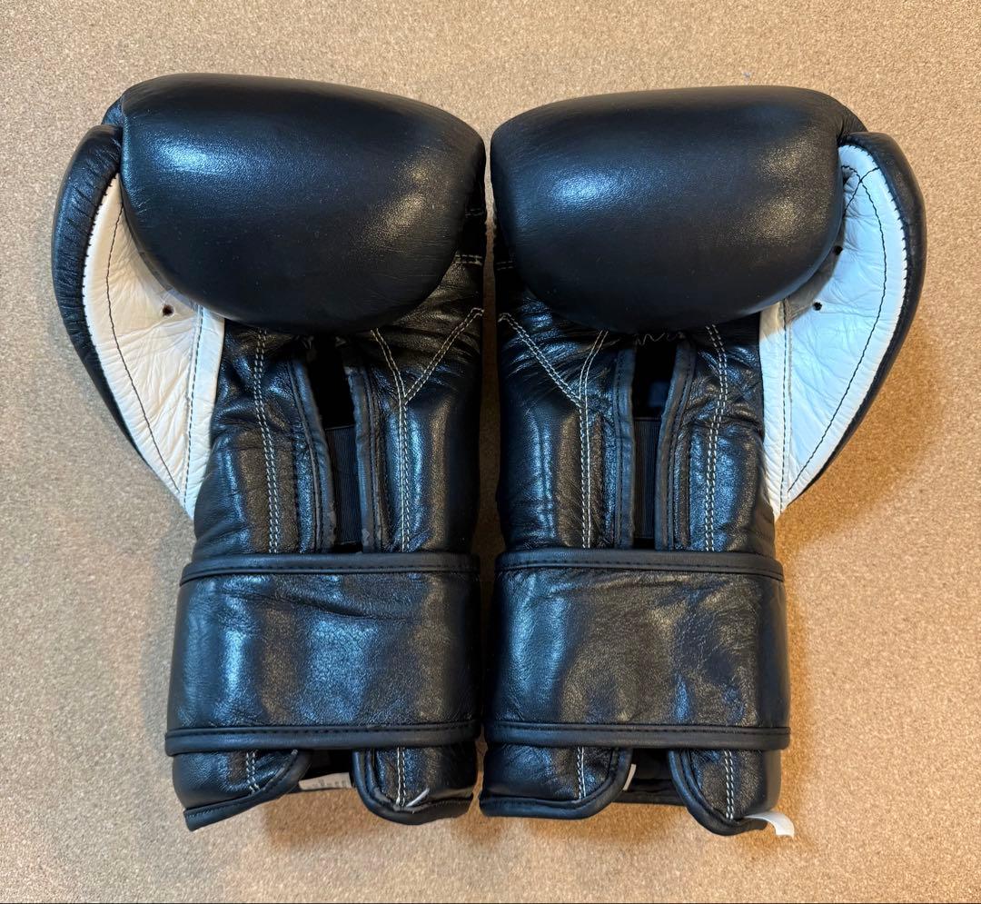 REYES ボクシンググローブ メキシコ製 16オンス ブラック