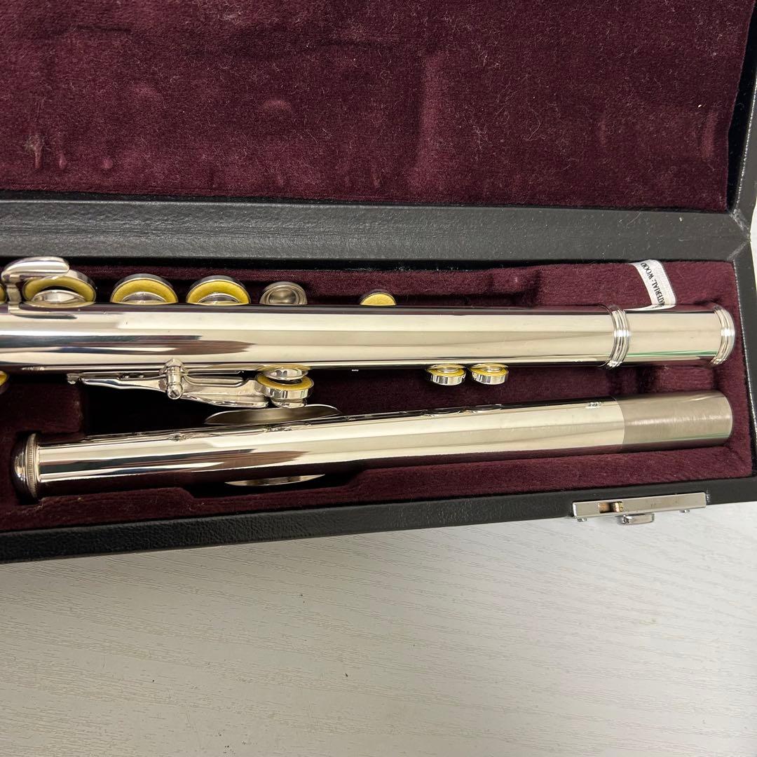 ヤマハフルート　YFL-211 Eメカ付き