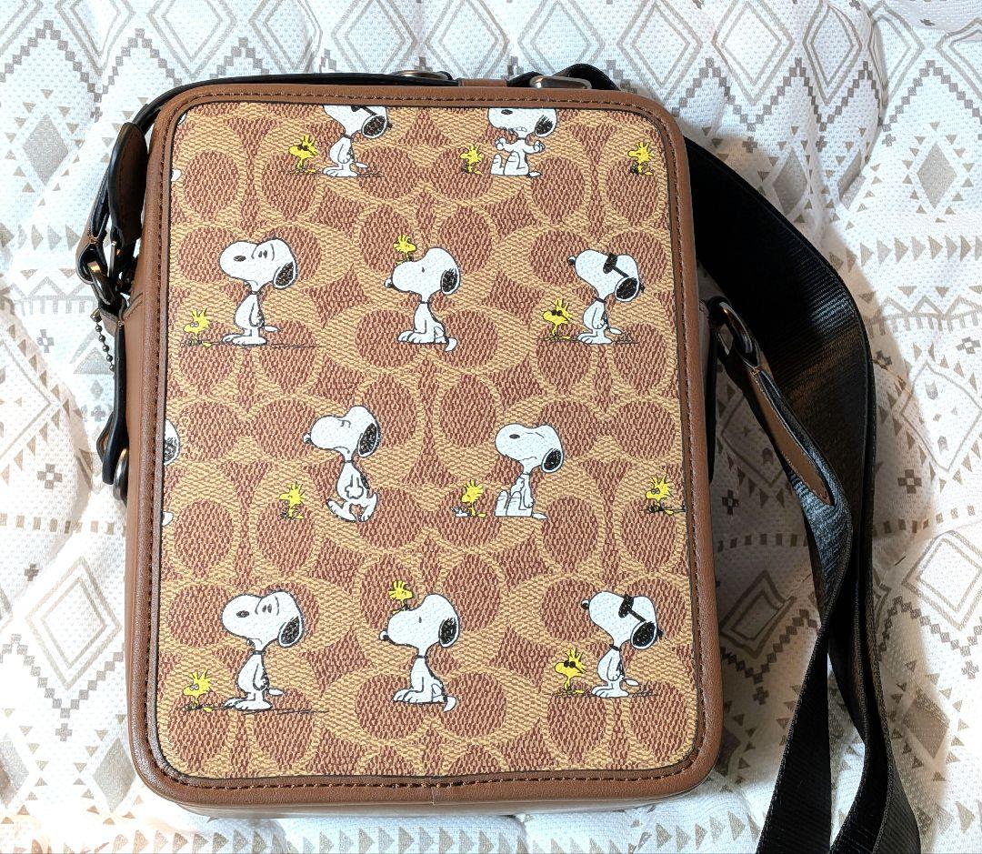 サリバン クロスボディ バッグ・シグネチャー キャンバス・スヌーピー プリント