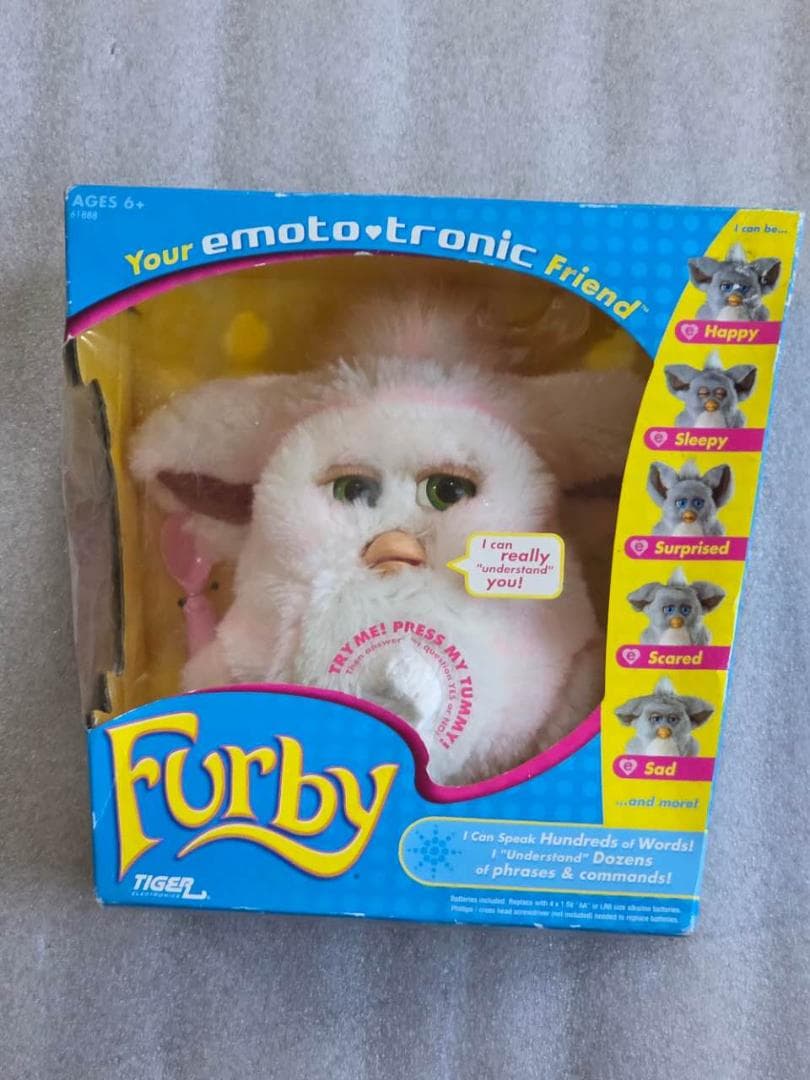 ファービー2（2005）英語・ホワイト系・未開封（箱ダメージあり）ピンク耳