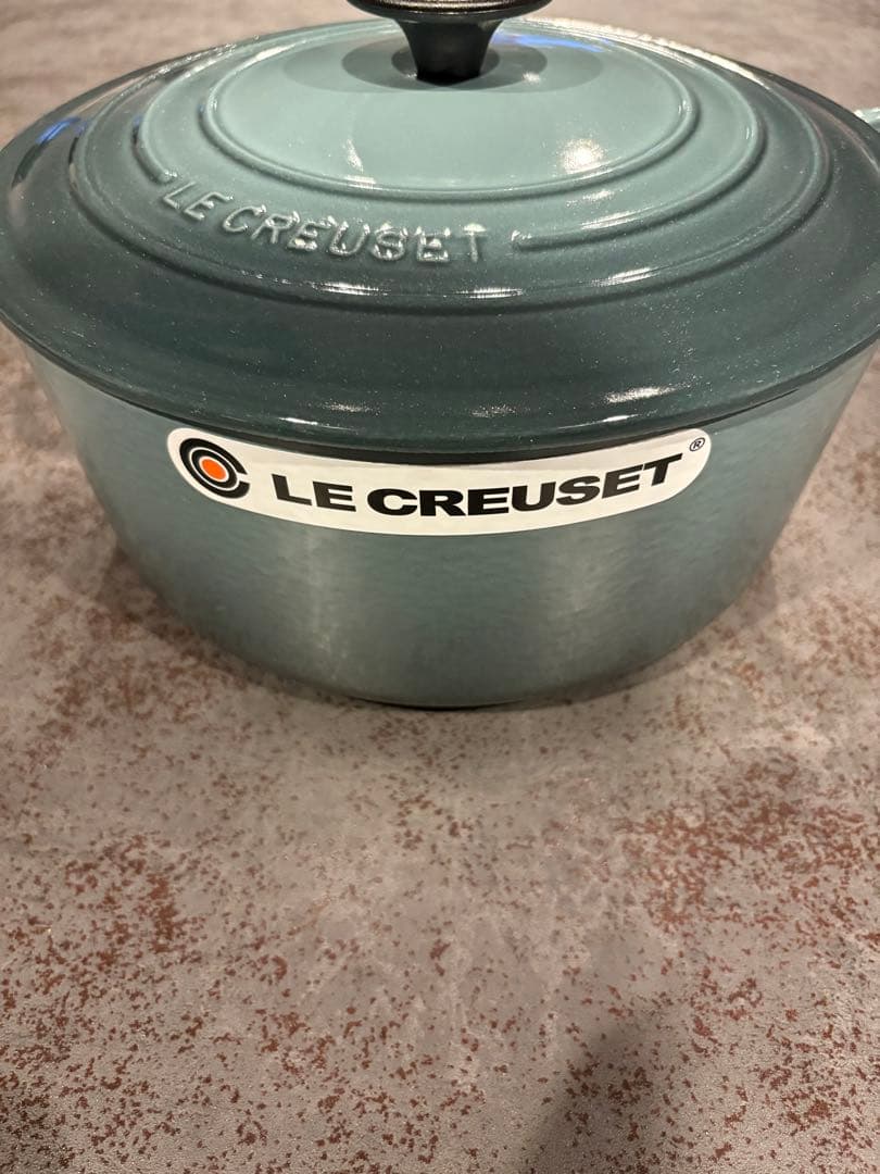 ル・クルーゼ(Le Creuset) オーシャン 限定色 ココットロンド24cm