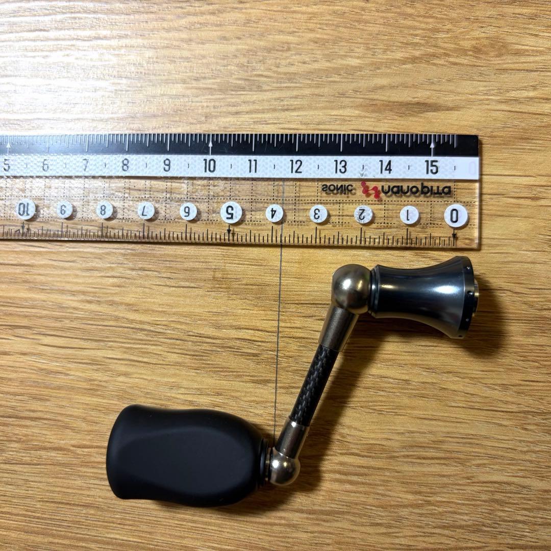 ま*ん様 ◎使用品◎ ファンネル カーボンハンドル ダイワ用