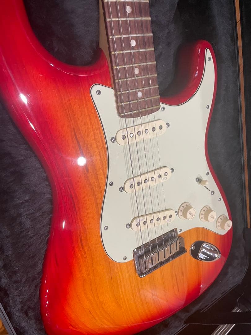 Fender Stratocaster アメリカンデラックス