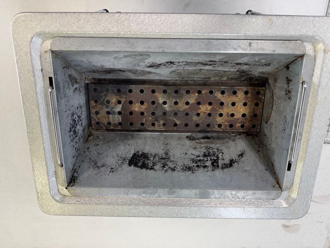 コールマン4つ折りテーブル　チャコールグリルセット