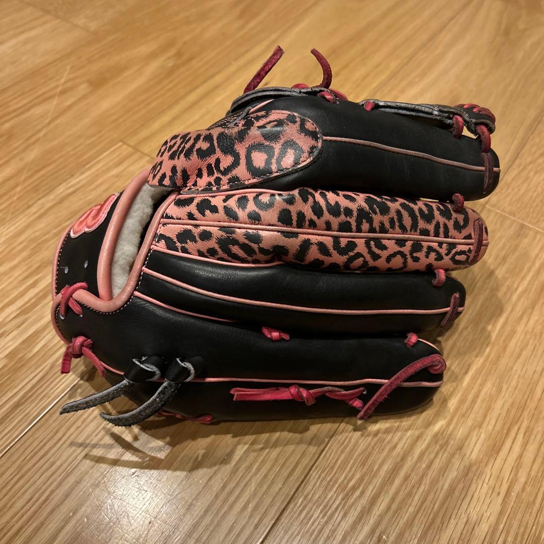 左投手用グローブ