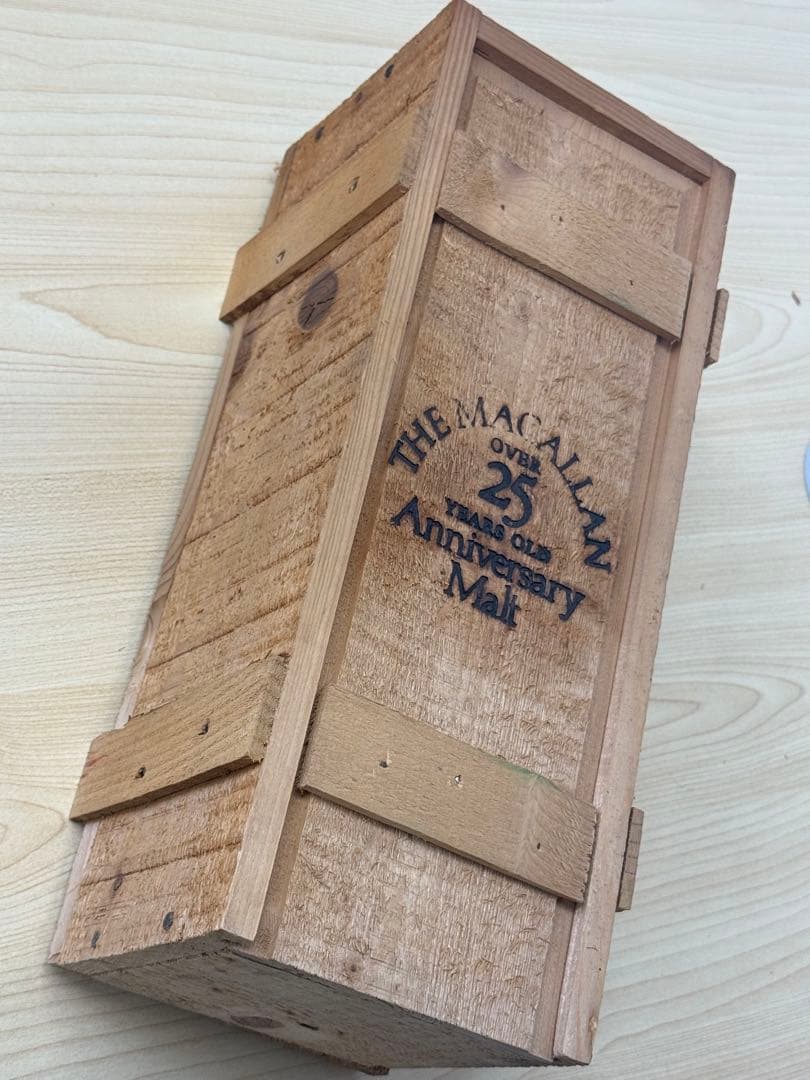 ザ・マッカラン25年　空瓶　空木箱