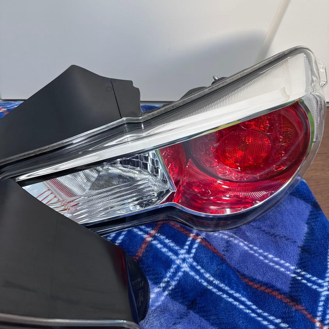 86 BRZ テールランプ 前期 ジャンク