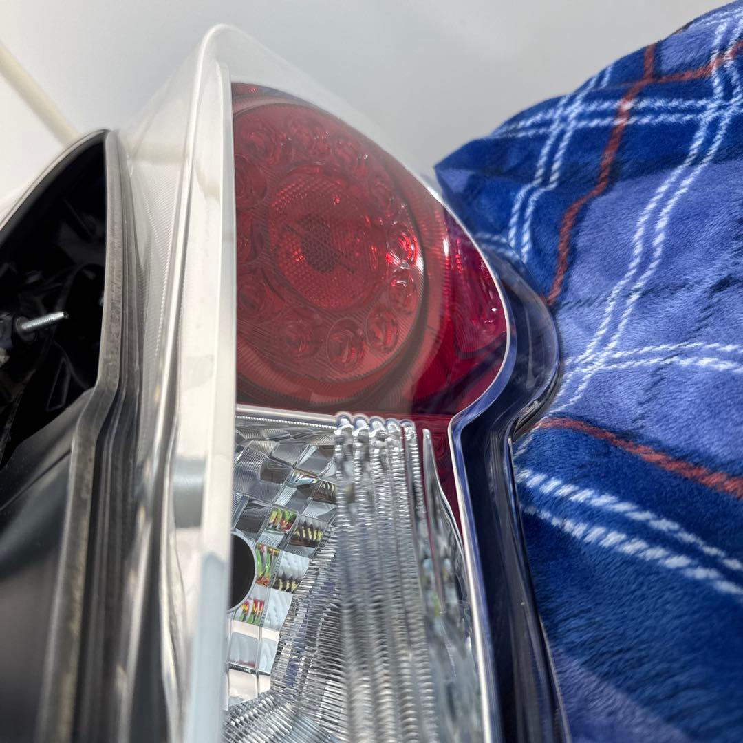 86 BRZ テールランプ 前期 ジャンク