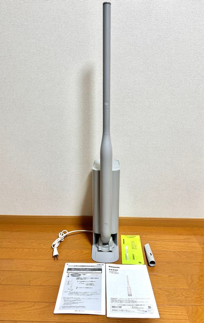パナソニック セパレート型コードレススティック掃除機 MC-NS70F