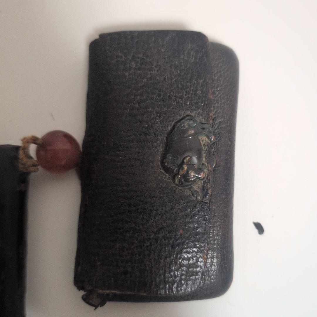 時代物　煙草入れ　煙管入れ　瑪瑙付き紐　古美術　煙管パイプ　キセル　メノウ石