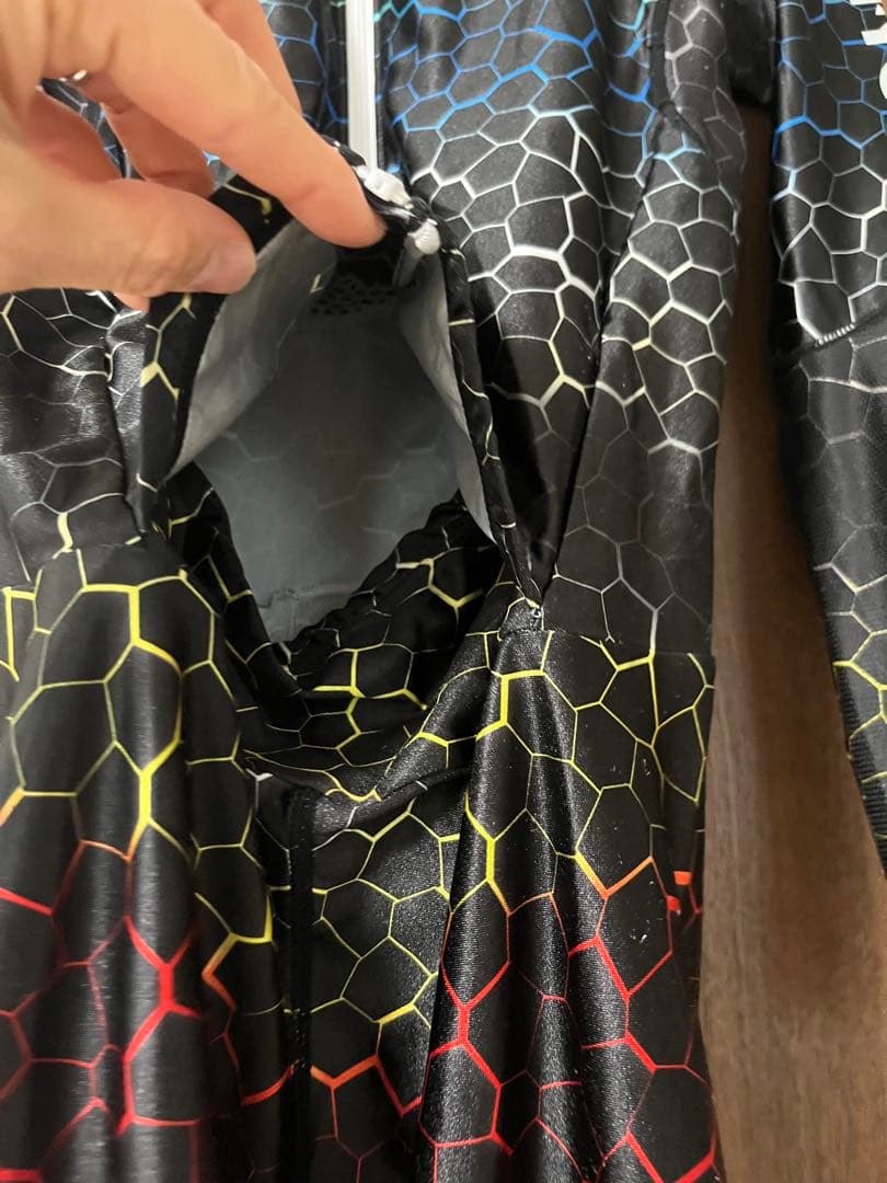 Y*o様 ONYONE スキーウェア Mサイズ 六角形パターン