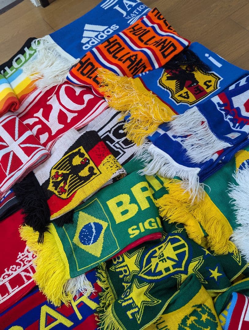 サッカーマフラーセットまとめ売り30本 激レア多数