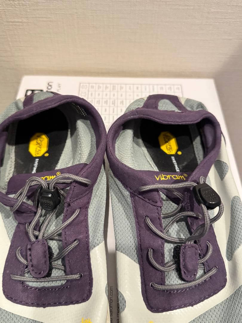 Vibram KSOEVO 5本指の靴 Grey/Purple 25cm