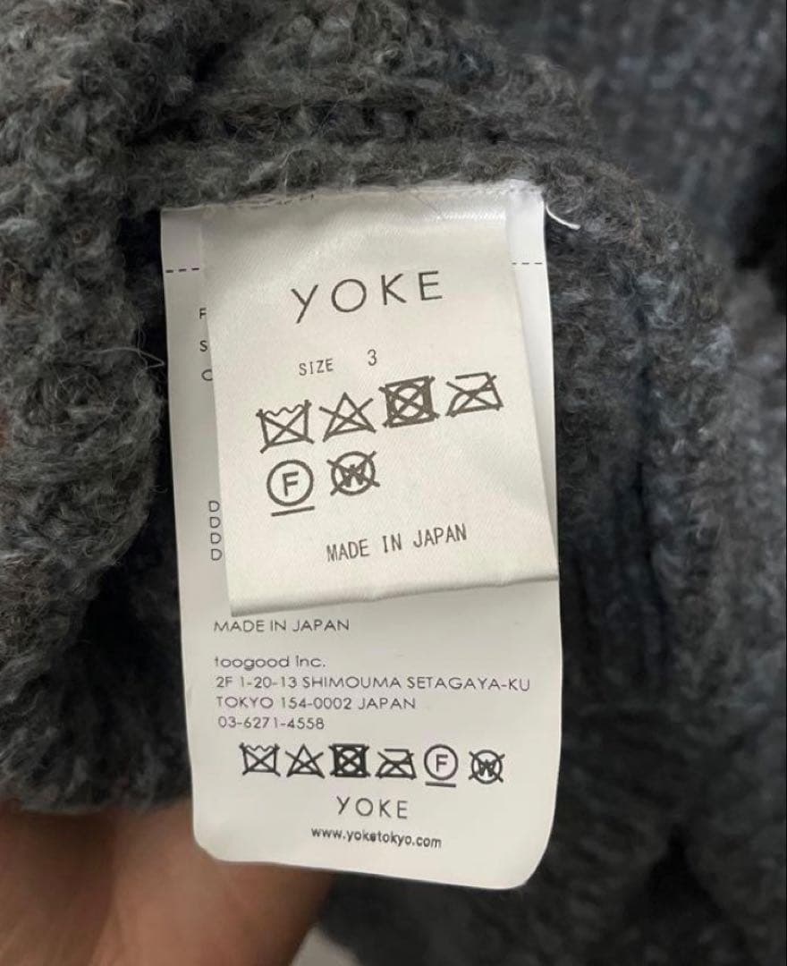 Yoke カーディガン　3G BACK ZIP RIB CREW NECK