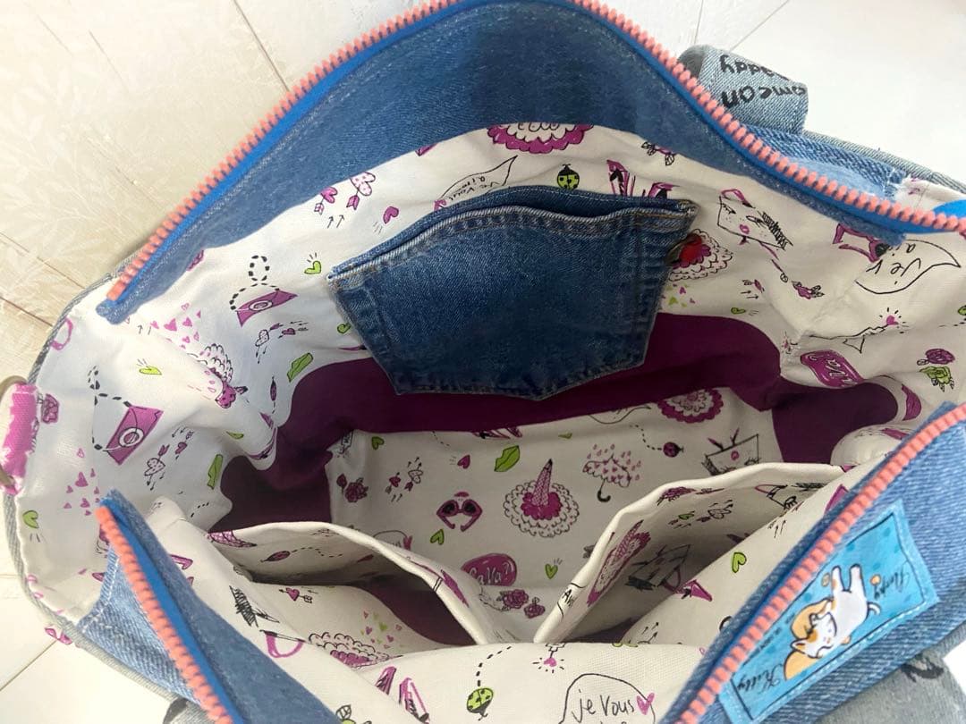 デニムリメイクバッグ　ワッペン沢山