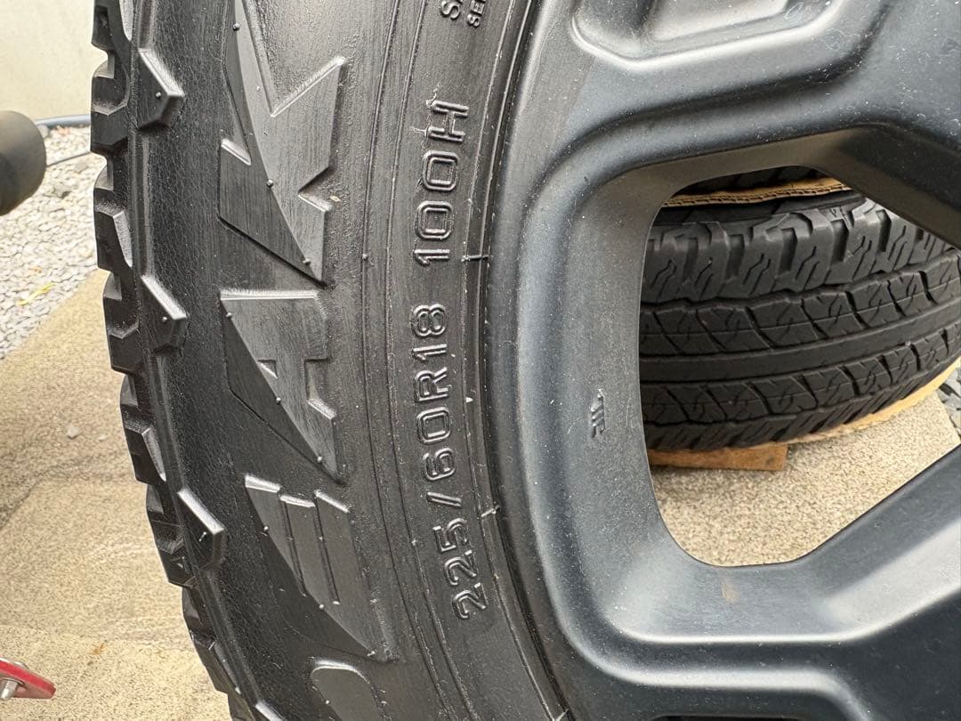 RAV4 アドベンチャーオフロードパッケージ225/60R18