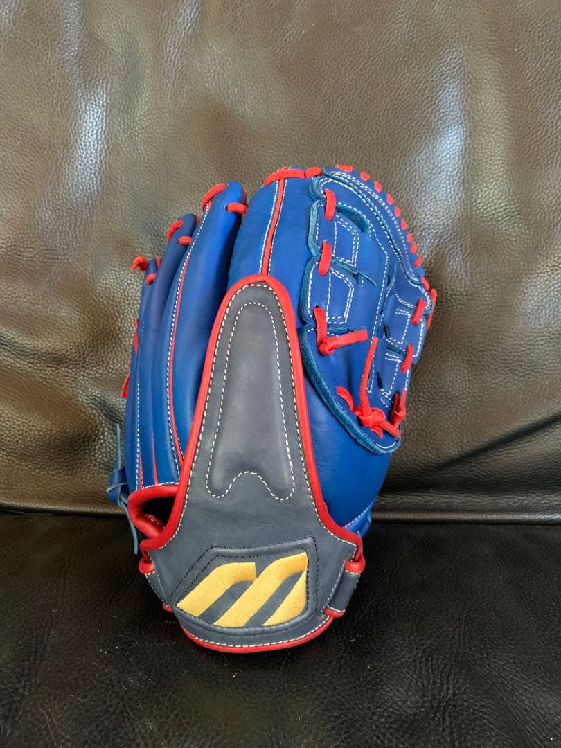 ミズノ軟式野球グローブ 青と赤　メガビッグMマーク