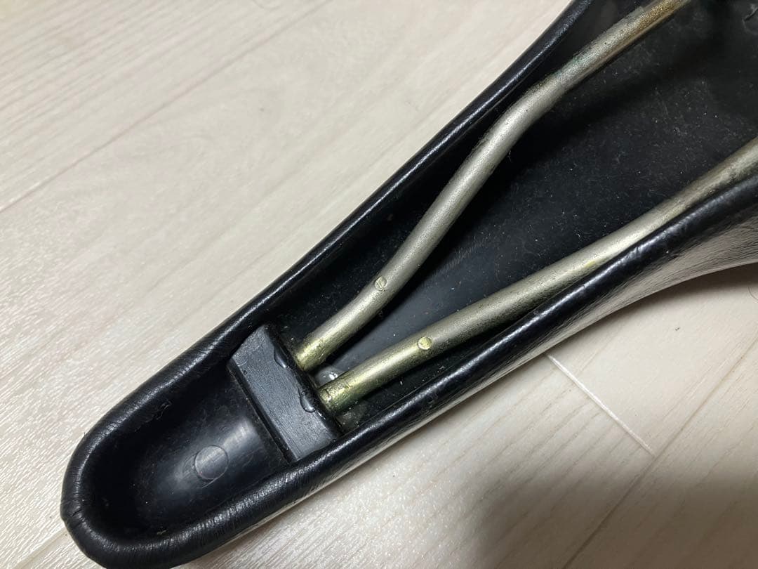 サドル　セライタリア Turbo Special