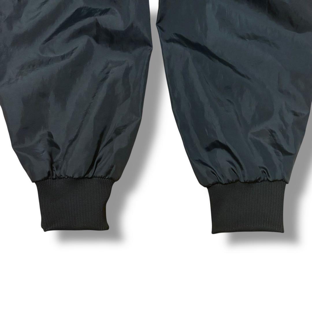 希少 阪神タイガース グランドコート XL 岡田監督 完売品 刺繍 デサント