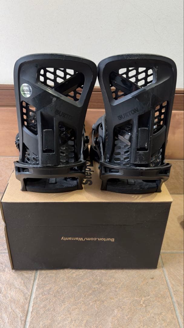 バートン　スノーボード ビンディング　Mサイズ