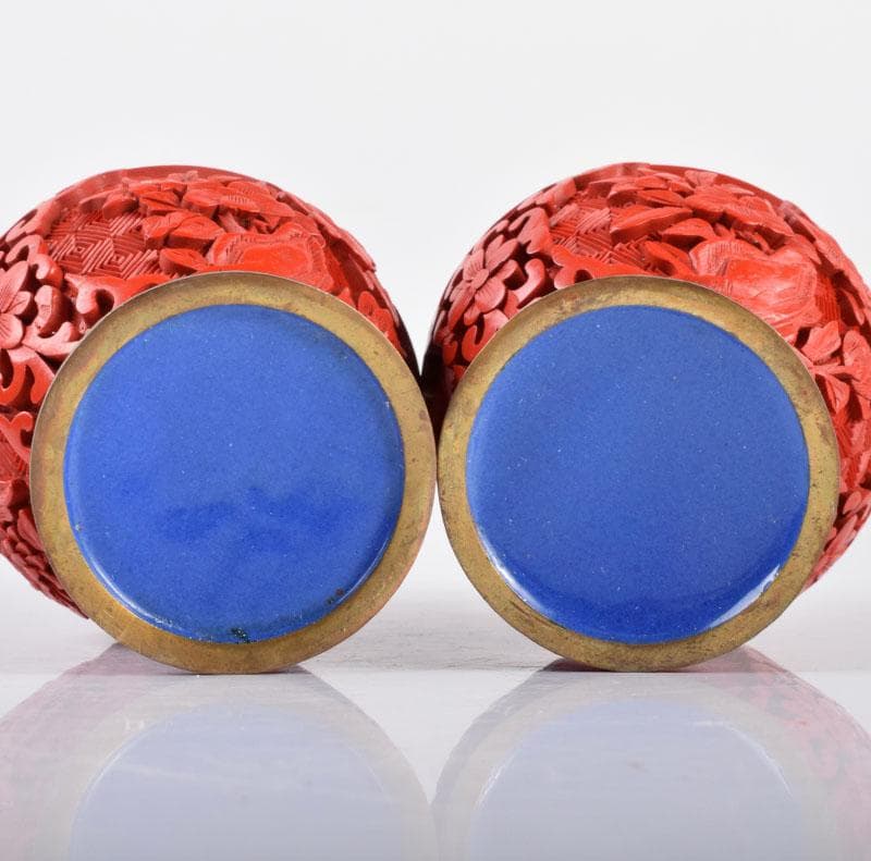 中国　剔紅　堆朱　内七宝　花文瓶　唐木台付　一對　M　R5751