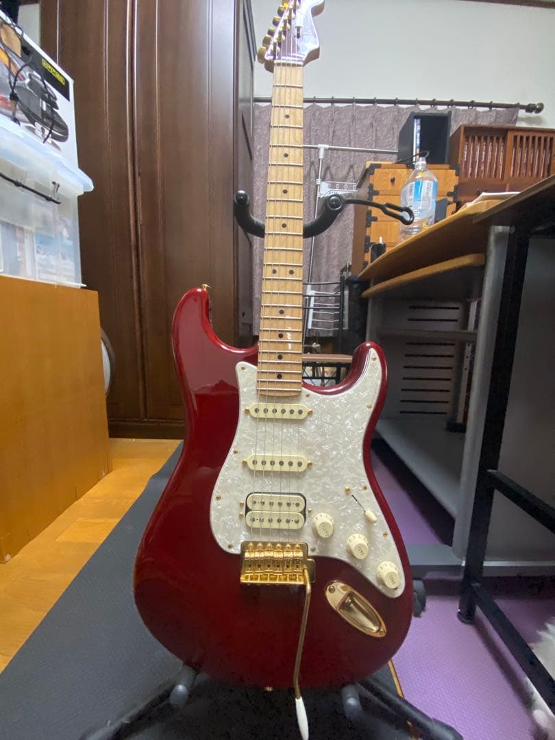 Fender Tash Sultana Stratocaster ギター