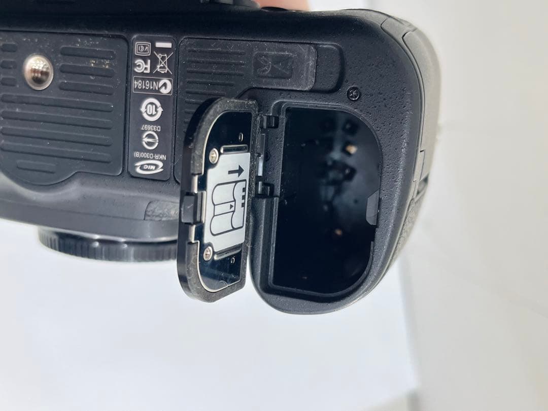 Nikon D300 18-55mmレンズキットバッテリー・充電器・SDカード付