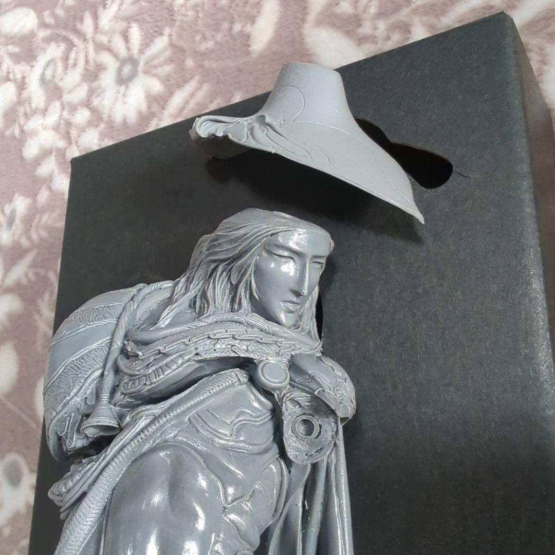 天野喜孝フィギアコレクションナイトメア黒衣の剣士　一部未組立