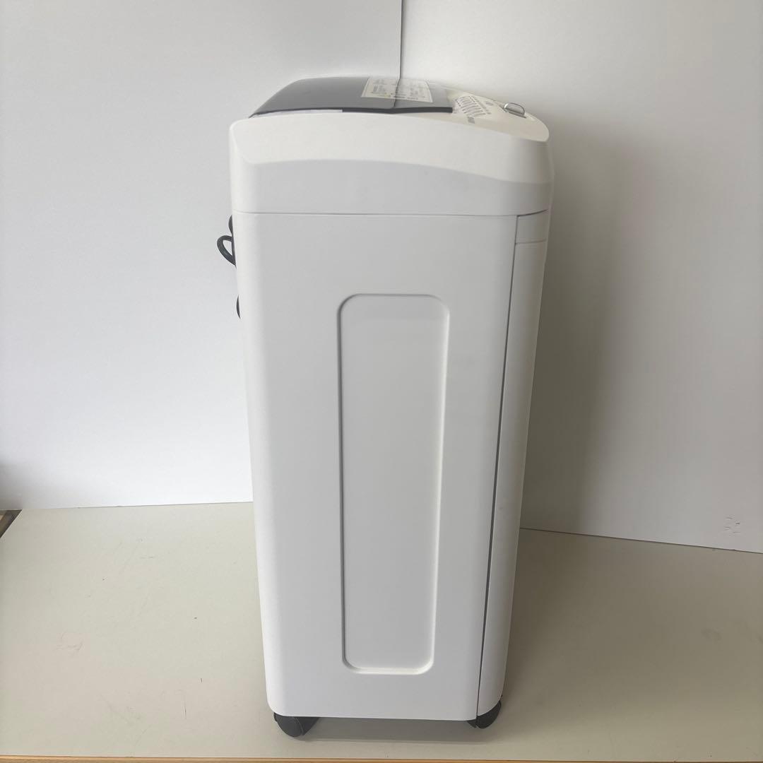 アイリスオーヤマ　オートフィードシュレッダー【AFS100C】