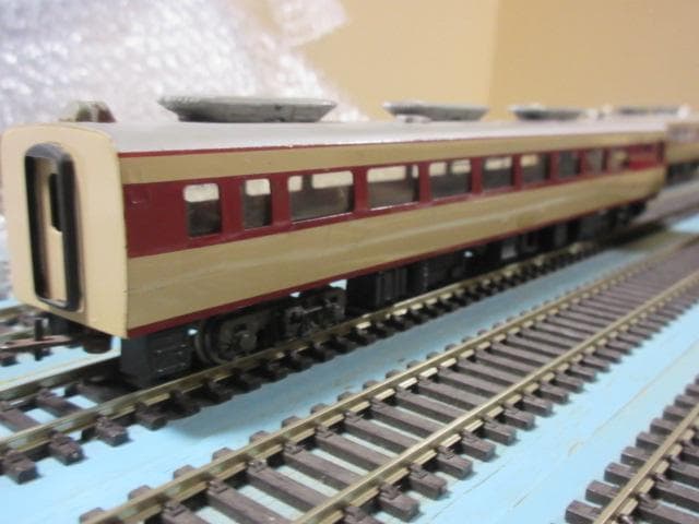 国鉄　キハ80系 気動車 ３両セット HOゲージ　(金属製 /カツミ製）