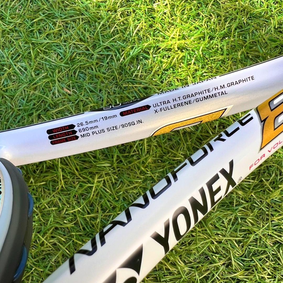 美品！ ヨネックス ナノフォース 8V REV ソフトテニスラケット