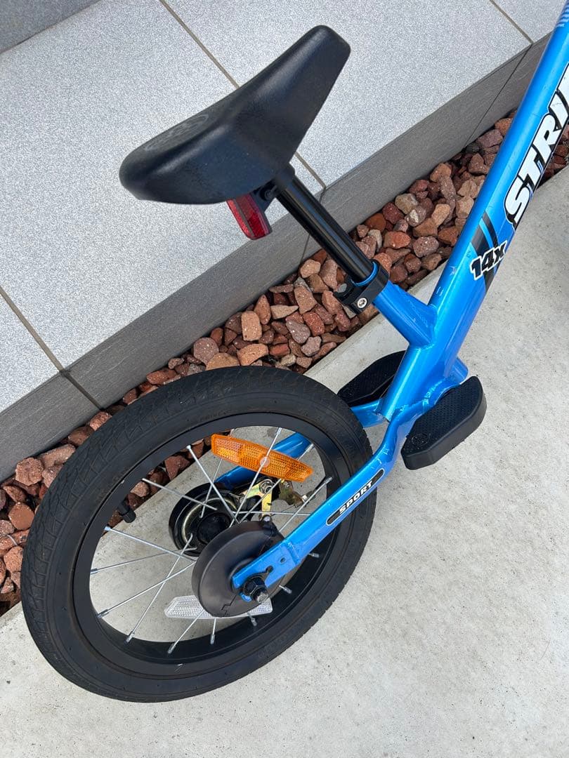 ストライダー　14インチ ブルー