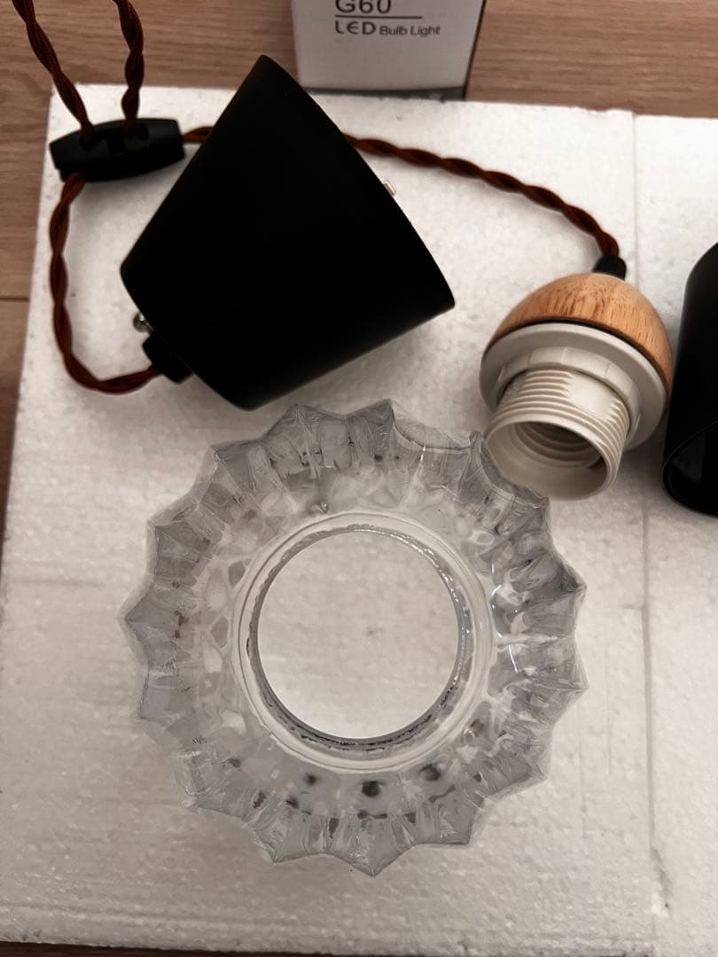 美品　ペンダントライト3個　購入時15800円