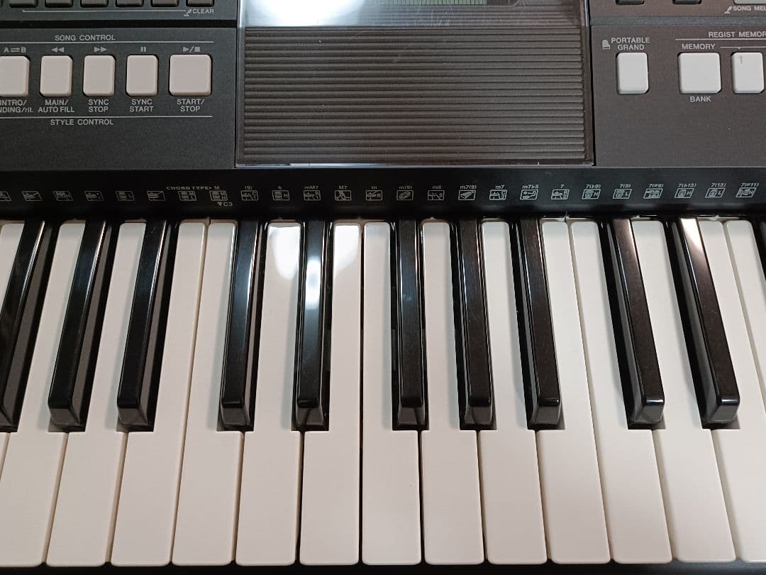 Yamaha PSR-E423 ポータブルキーボード 61鍵盤 黒 ジャンク
