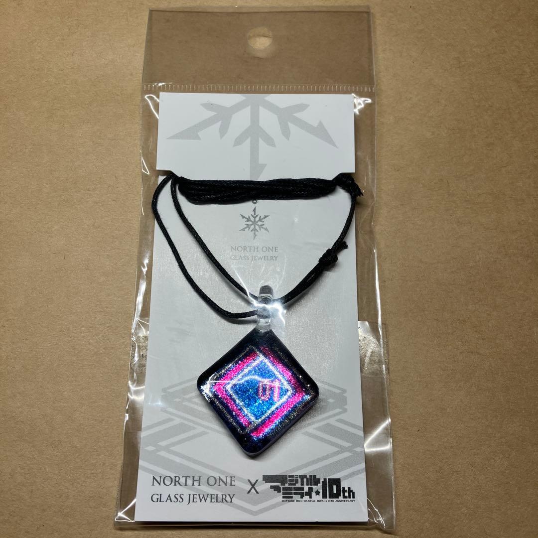 初音ミク　マジカルミライ　10th グラスジュエリー　スクエア
