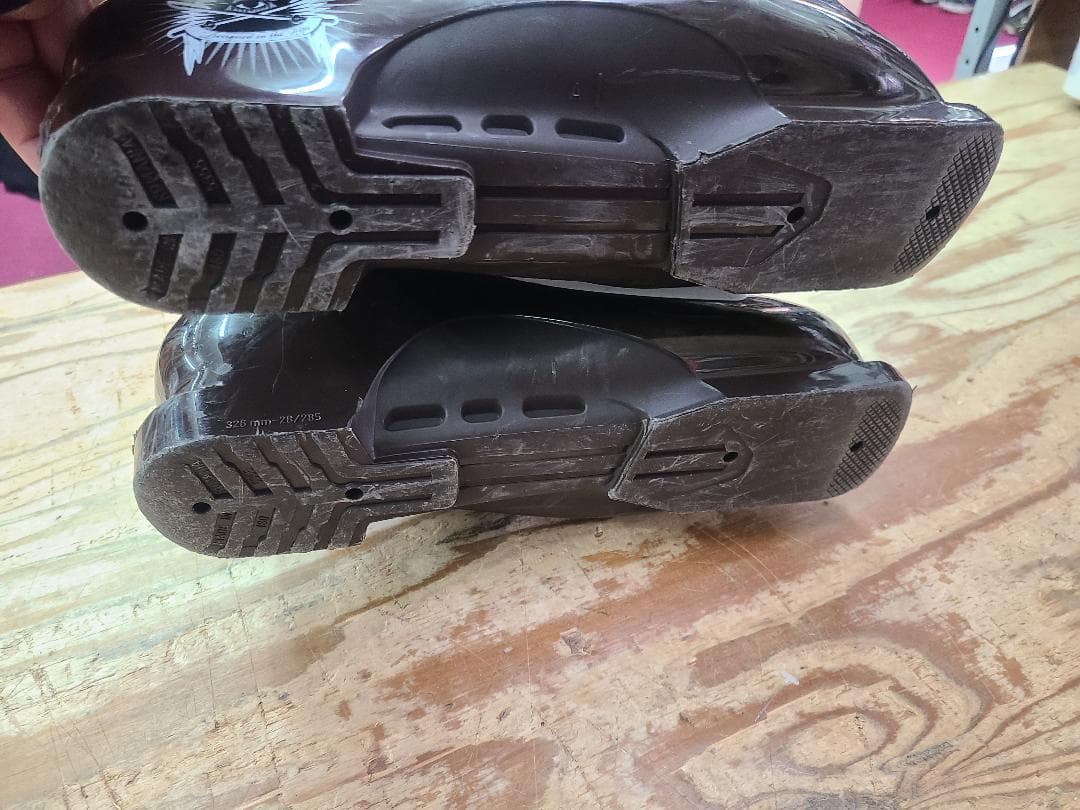 スキー 26-26.5cm ATOMIC Livefit plus +