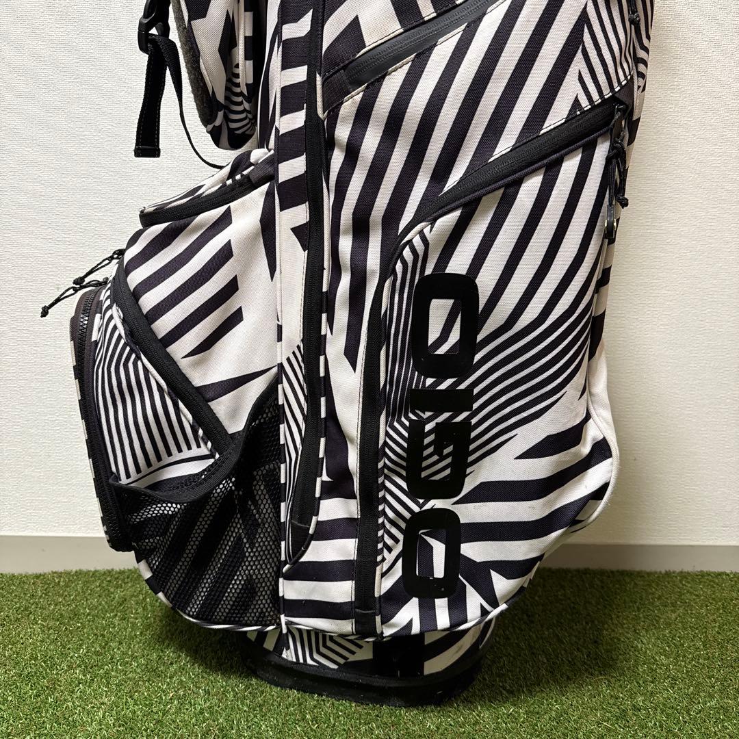 OGIO オジオ キャディバッグ 2.7kg 14分割 軽量 ゼブラ柄