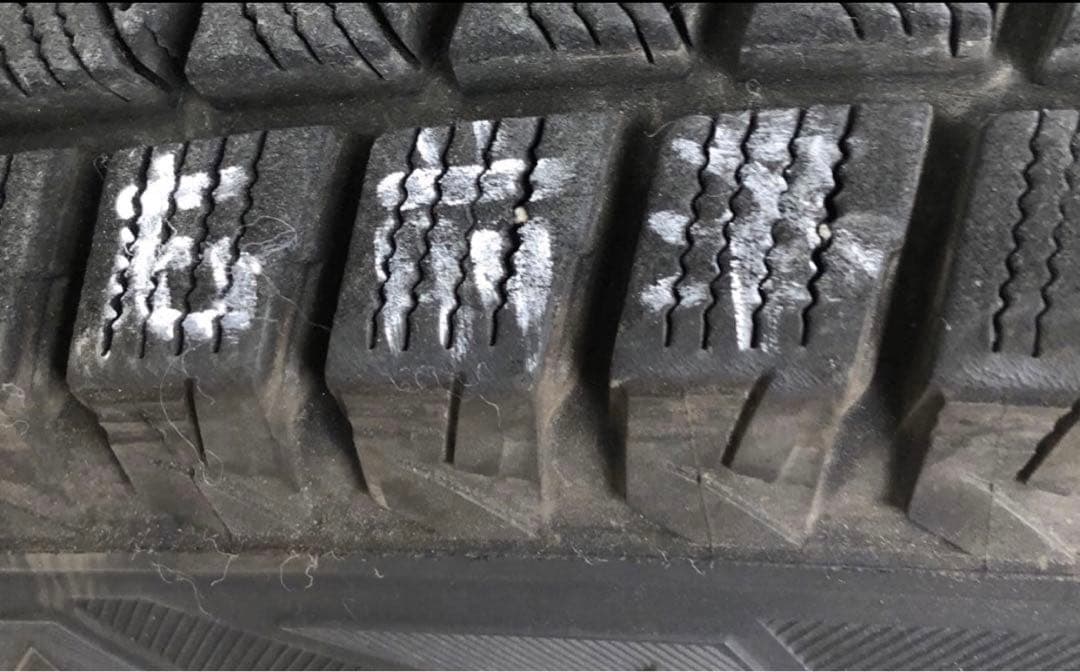 ブリヂストン　ブリザック　VRX2 175 / 70 / 14