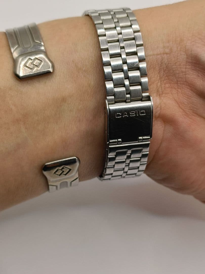 希少・日本製 CASIO 31QR-17 スクリューバック ヴィンテージ 稼働品