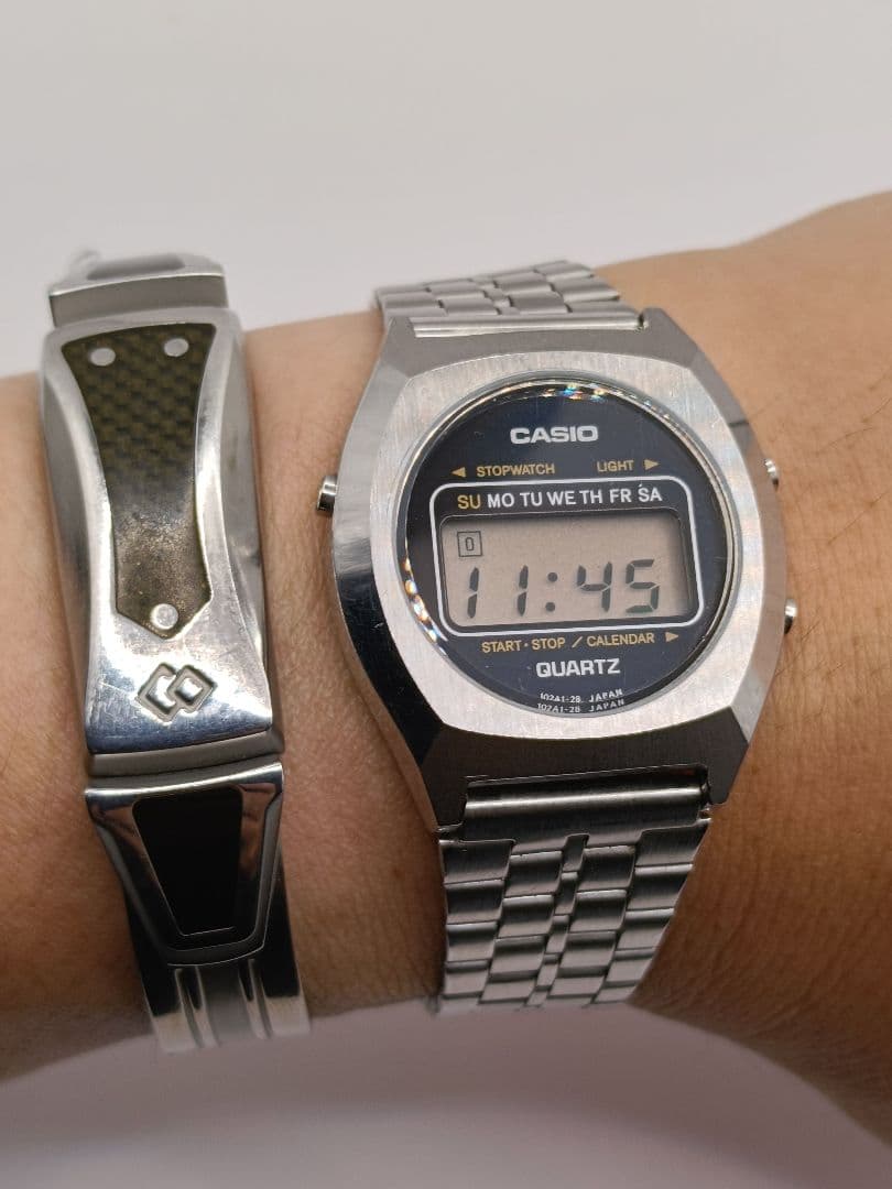 希少・日本製 CASIO 31QR-17 スクリューバック ヴィンテージ 稼働品