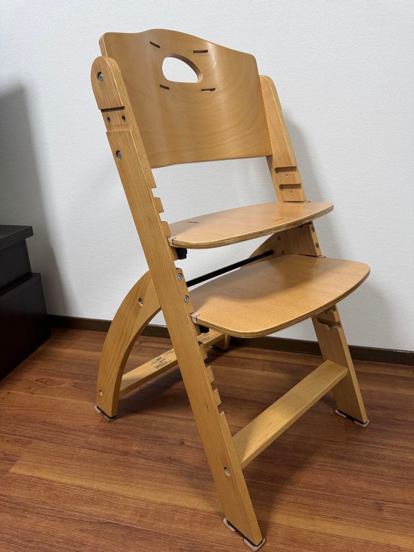 ビヨンドジュニアハイチェア Abiie オリーブ beyond 少し難あり