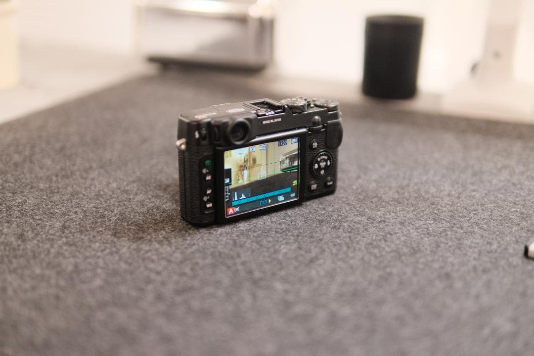 【美品】富士フイルム X10 ブラック