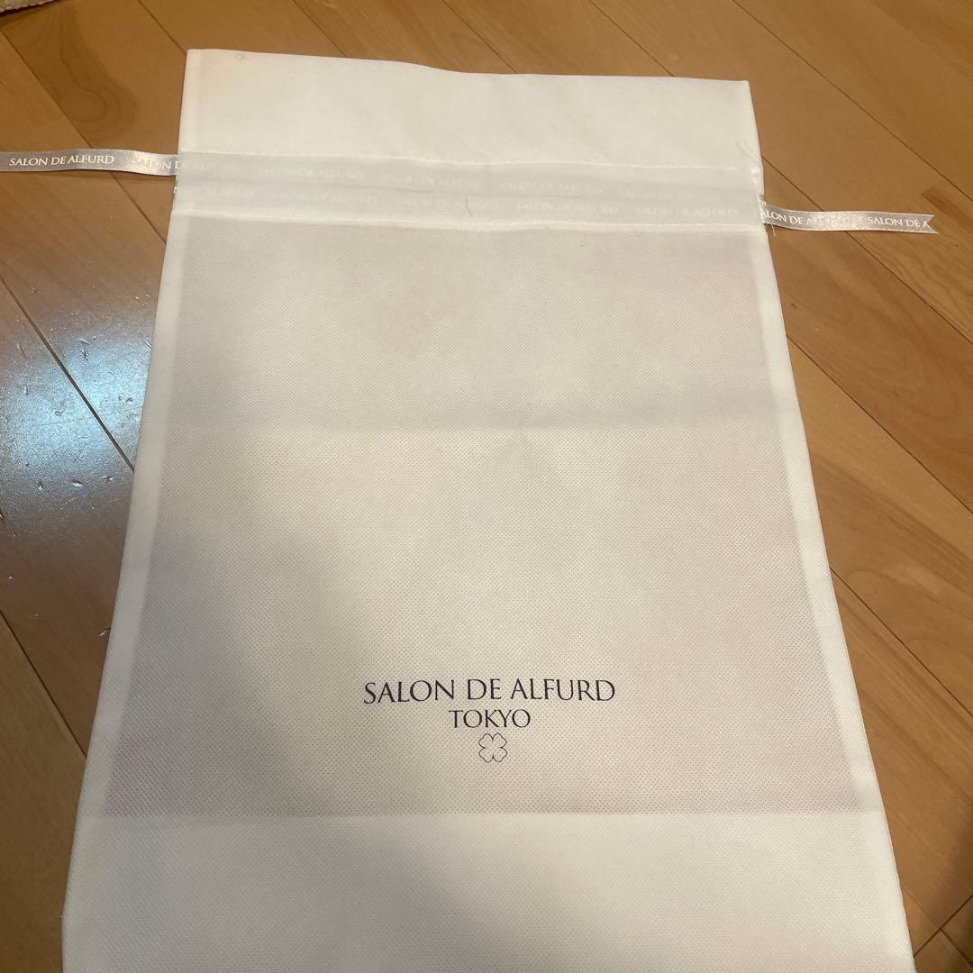 タイムセール　新品未使用　サロンドアルファード　バッグインバッグとパールハンドル