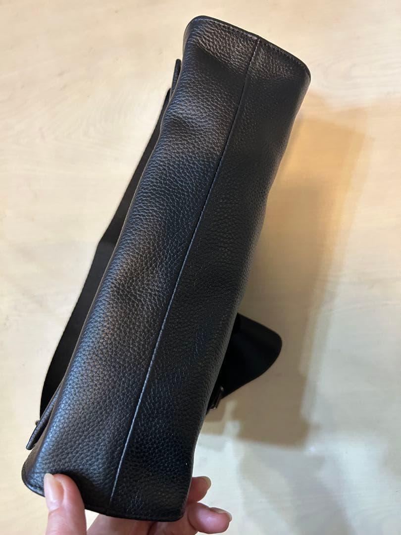 柄ワイドテープショルダーバッグ 本革/軽量470g/ボディバッグ