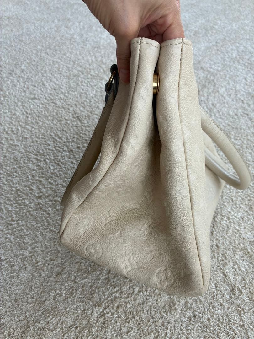 LOUIS VUITTON モノグラムアンプラント　レザーバッグ　オフホワイト♡