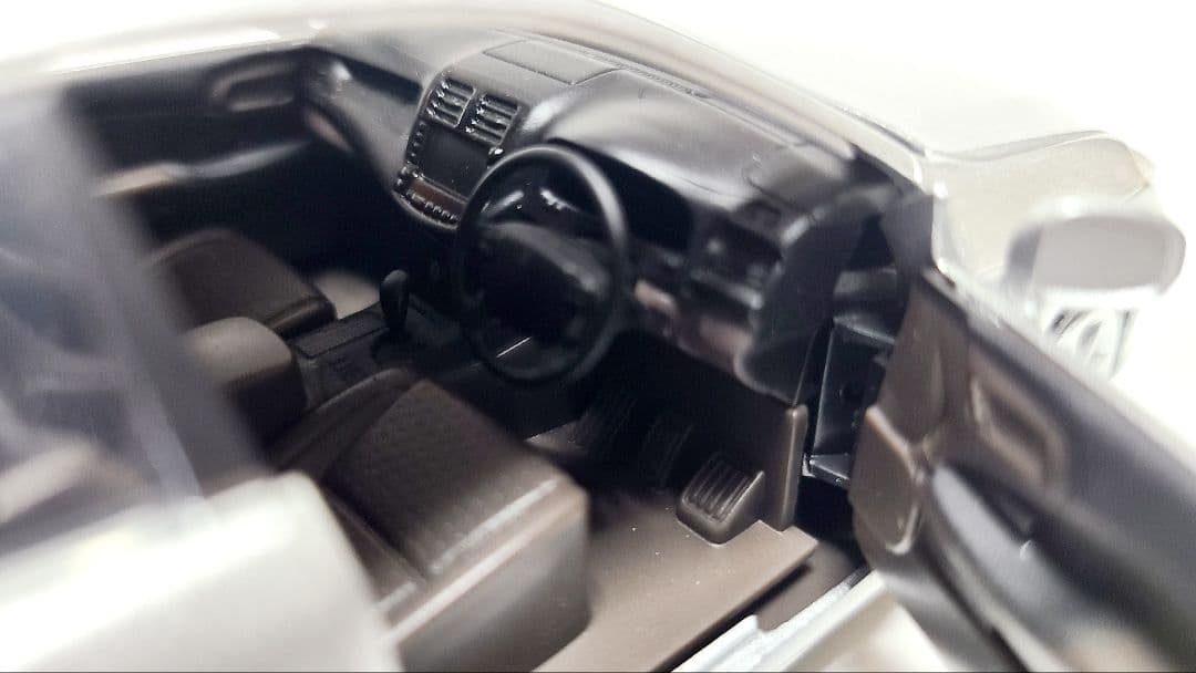 トヨタ 200系クラウンアスリート カラーサンプル