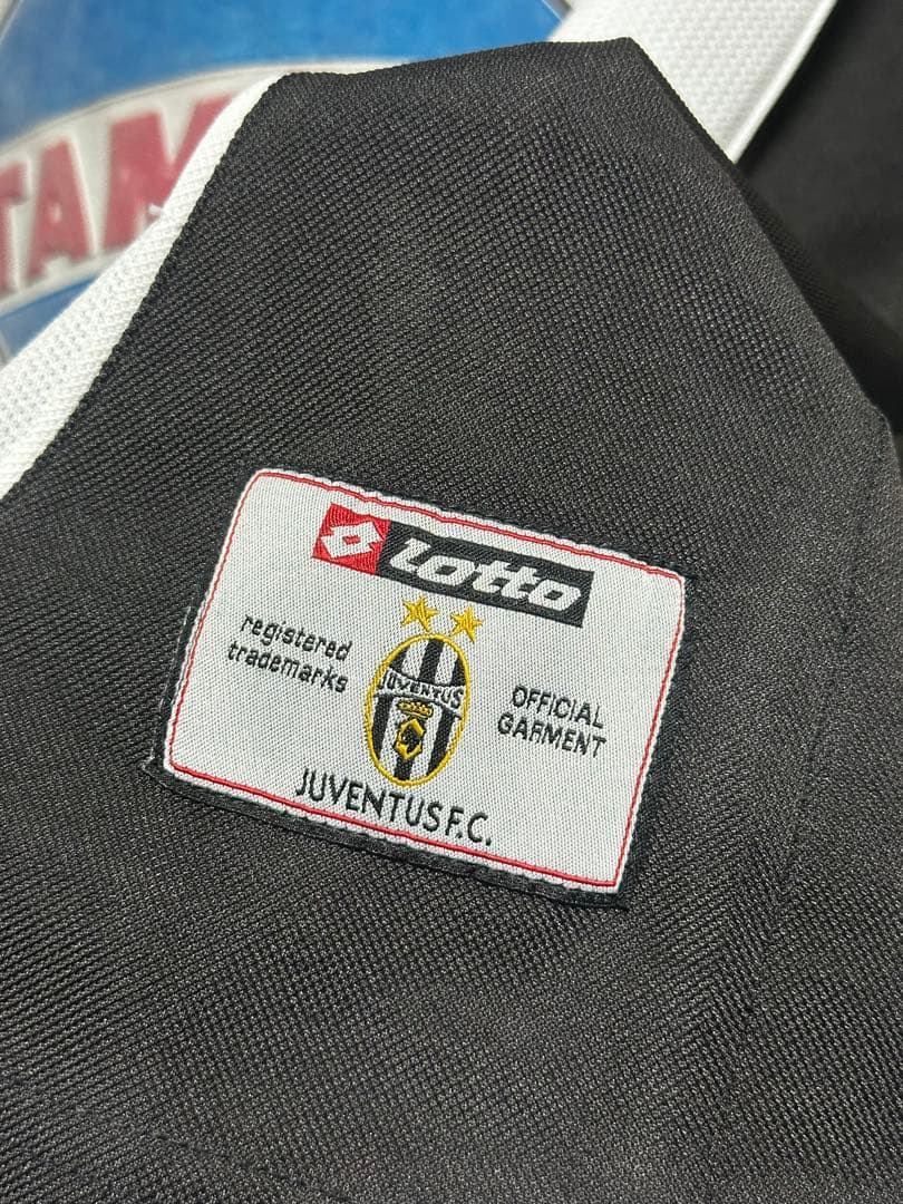 ユベントス ネドヴェド 11 番 シャツ