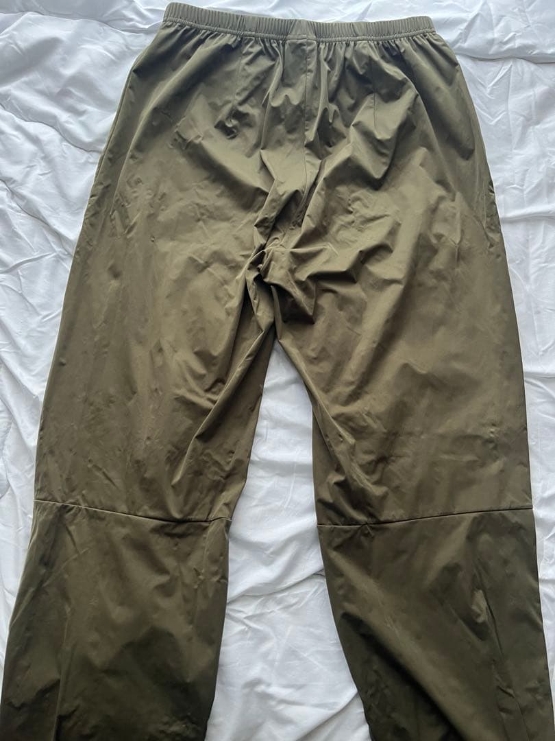 finetrack オリーブ ジップ付き長袖上下セット