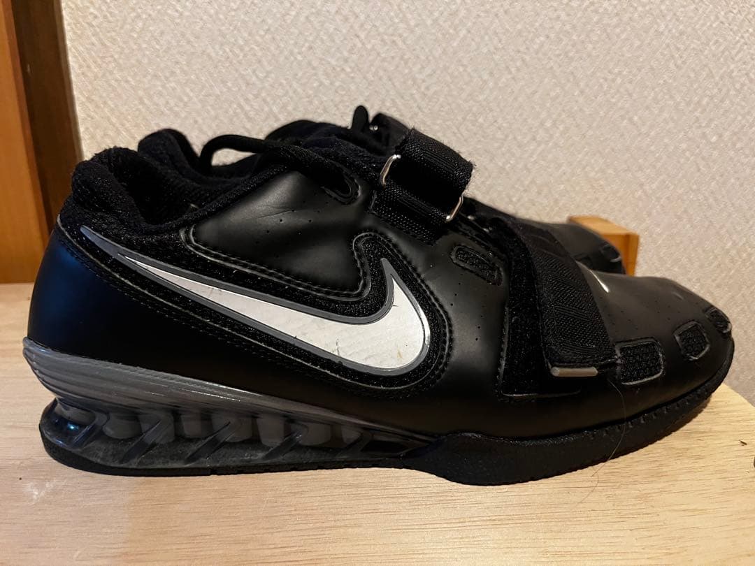 （廃盤）NIKE ロマレオス2 ROMALEOS 27.5cm